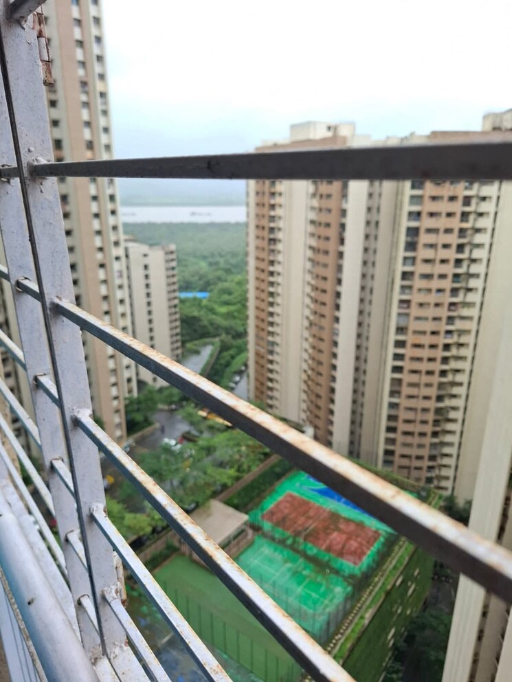 Balcony, lodha-splendora 2 Bedroom 771 Sq.Ft. Apartment In Ghodbunder Road Thane 9022013