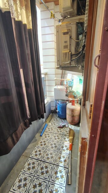 Bedroom in 3 BHK Builder Floor at Dwarka Mor – for Rent