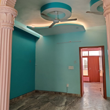 Room in 2.5 BHK Villa at Sector 23 – for Rent