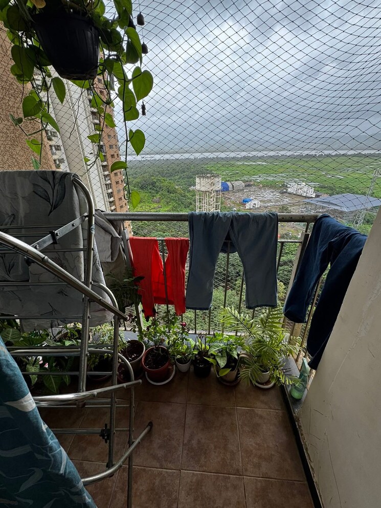 Exterior View, lodha-splendora 3 Bedroom 1124 Sq.Ft. Apartment In Ghodbunder Road Thane 9022040