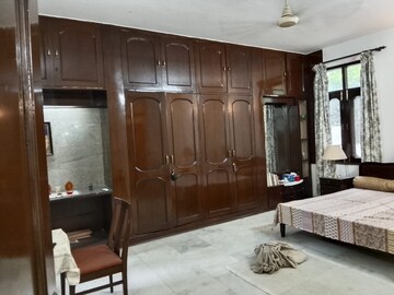 Living Room in 3 BHK Builder Floor at Hauz Khas – for Rent