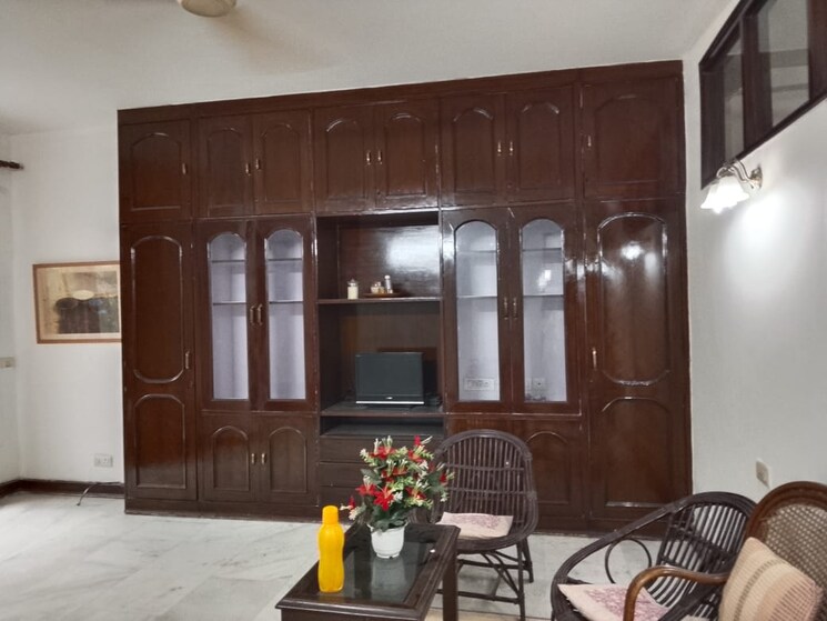 Living Room, hauz khas 3 Bedroom 300 Sq.Ft. Builder Floor In Hauz Khas Delhi 9021988