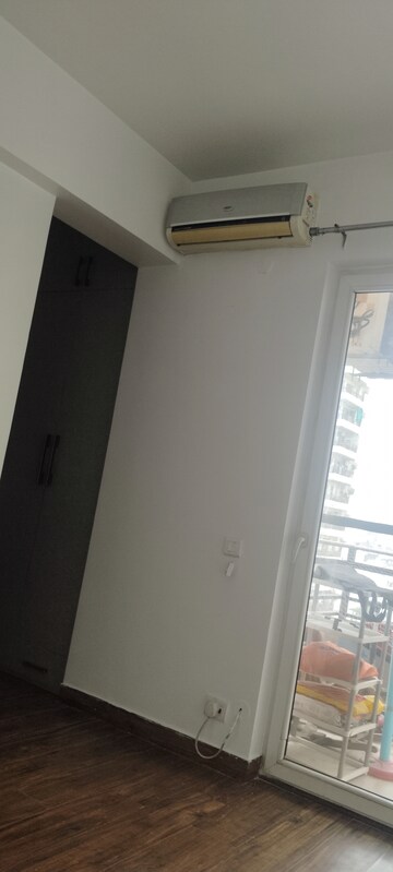 Furnished Amenities in 3 BHK Apartment at Puri Pranayam, Sector 82 – for Rent
