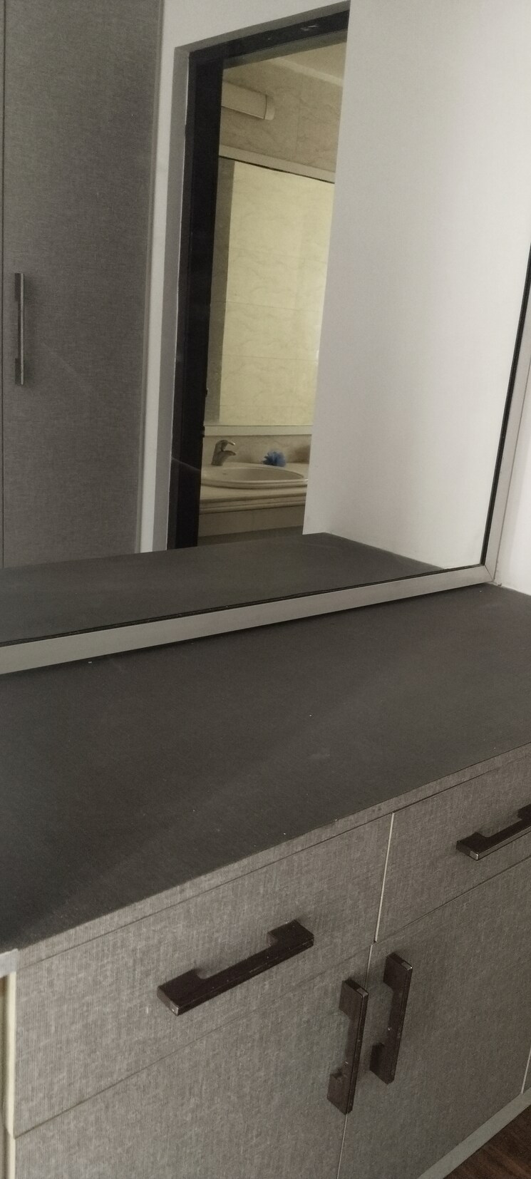 Room, puri-pranayam 3 Bedroom 2257 Sq.Ft. Apartment In Sector 82 Faridabad 9022056