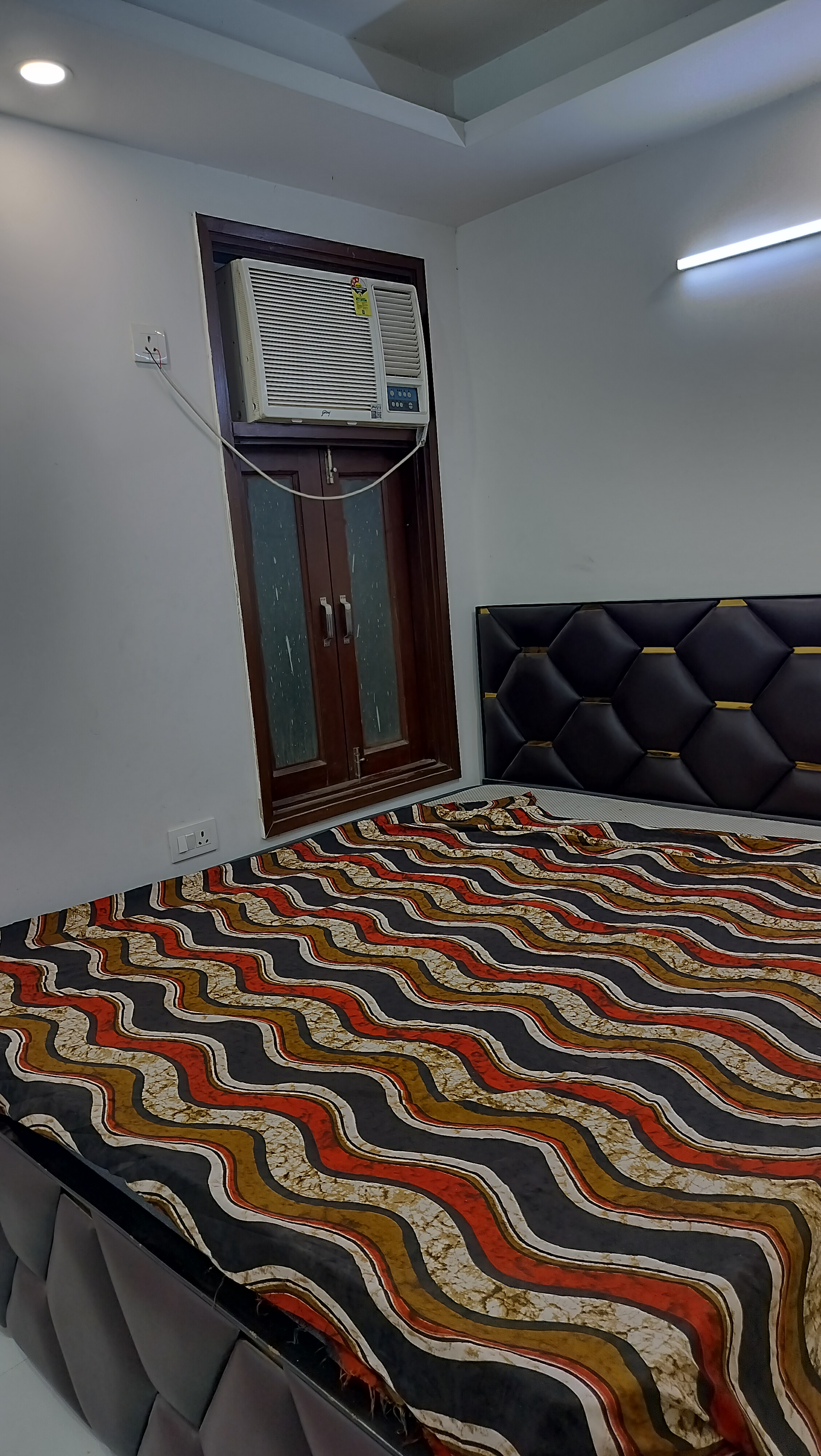 1 BHK Builder Floor For Rent in Neb Sarai