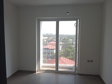 Room in 3 BHK Apartment at Kadavanthra – for Sale