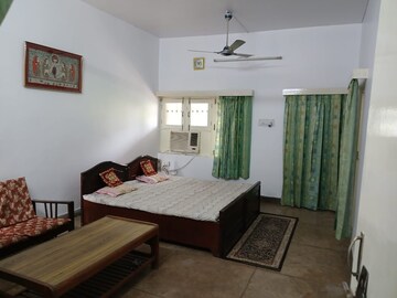 1 BHK Independent House For Rent in Lekhraj Palace, Indira Nagar