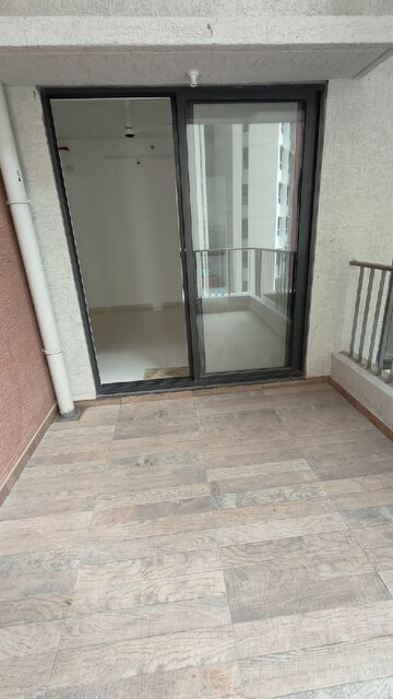 Room in 2 BHK Apartment at Shapoorji Pallonji Joyville Hinjewadi, Hinjewadi – for Rent