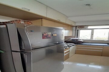 Kitchen in 1.5 BHK Apartment at Runwal Forests, Kanjurmarg West – for Rent