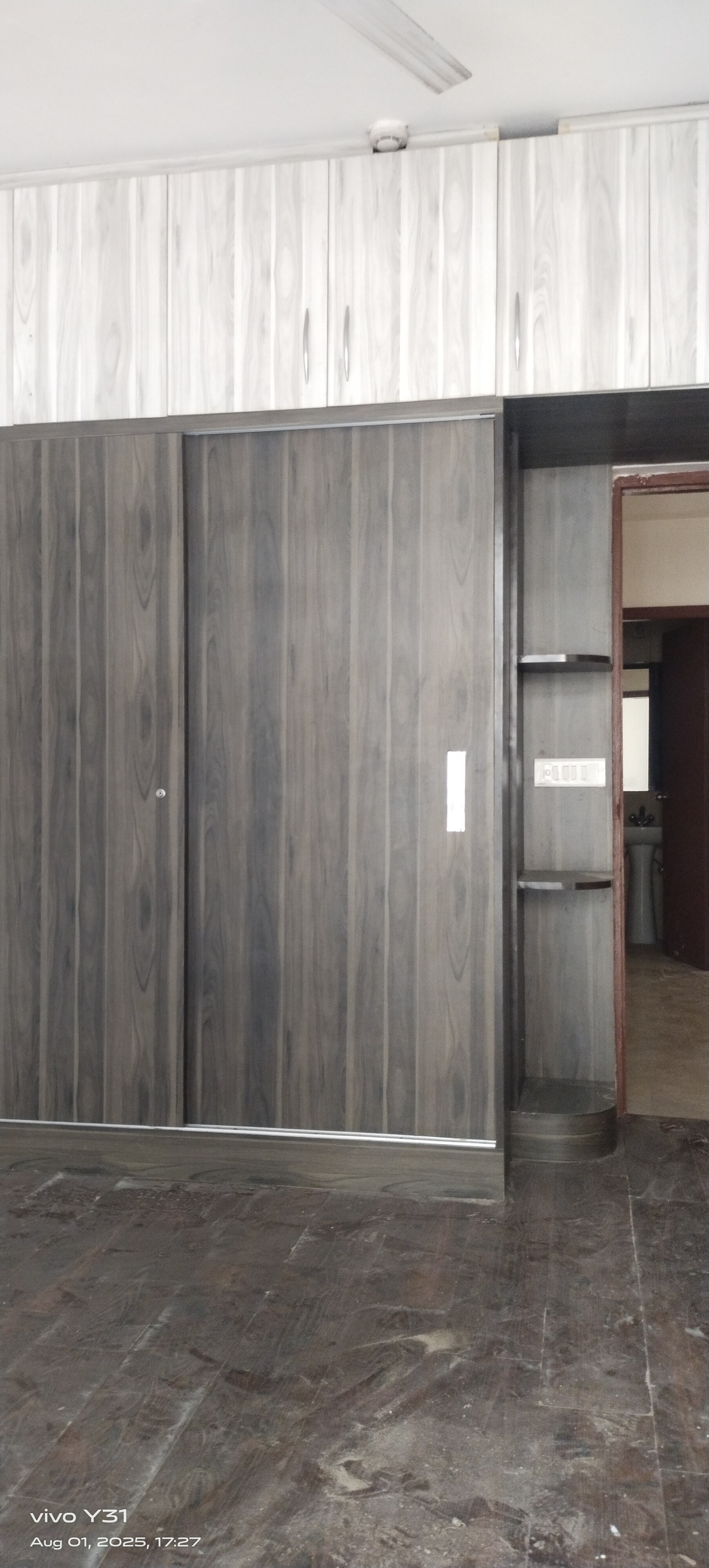 2 BHK 935 Sq.Ft. Apartment in Mahagun Mywoods III