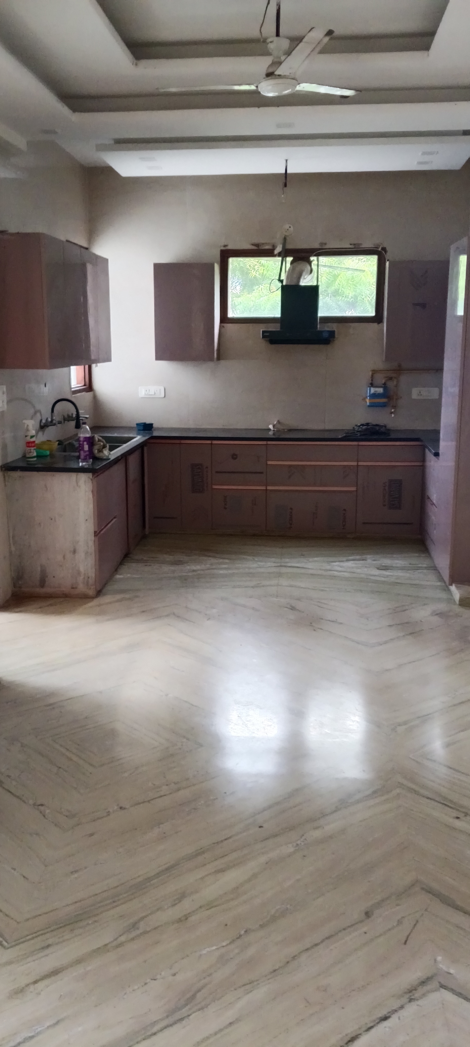 3 BHK Apartment For Rent in RWA Apartments Sector 26