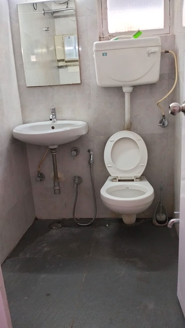 Bathroom, ramesh-hermes-heritage-phase-2 1 Bedroom 610 Sq.Ft. Apartment In Shastrinagar Pune 9022016