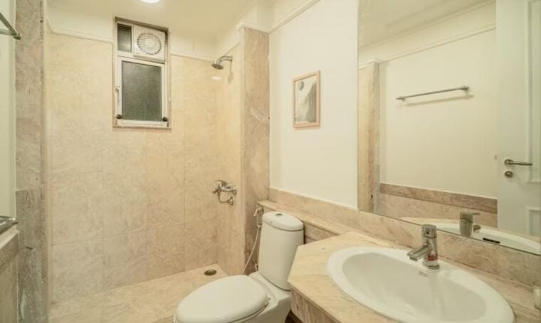 Bathroom, hiranandani-gardens-eldora 3 Bedroom 1286 Sq.Ft. Apartment In Powai Mumbai 9022190