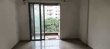Room in 2 BHK Apartment at Lodha Casa Rio Gold, Dombivli East – for Rent