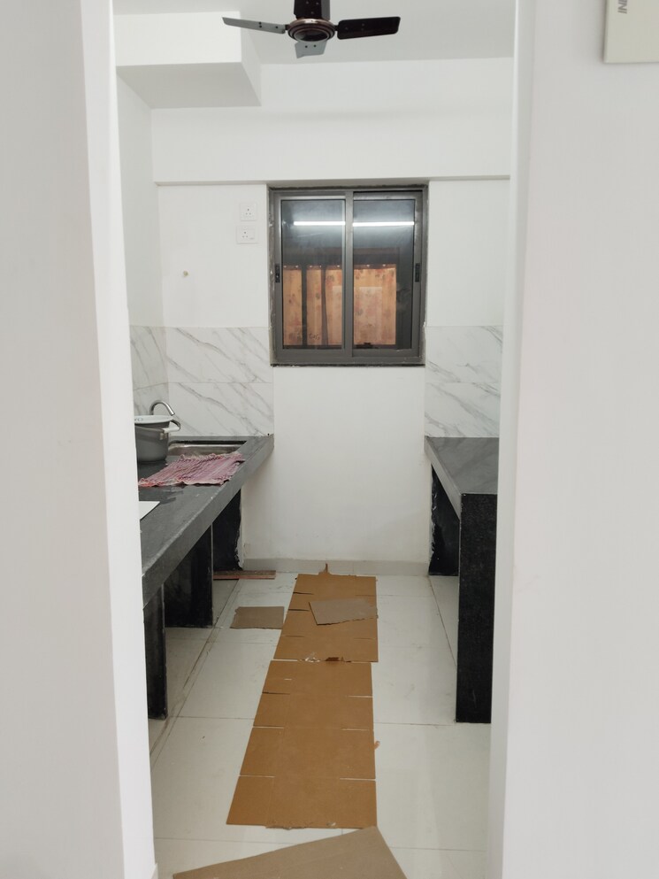 Kitchen, uk-iridium 1 Bedroom 395 Sq.Ft. Apartment In Kandivali East Mumbai 9022234