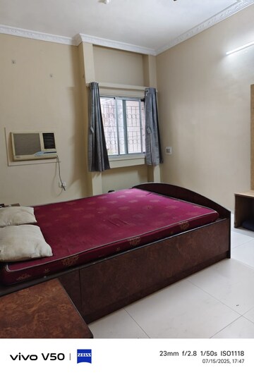 Room in 2 BHK Apartment at Koregaon Park – for Rent
