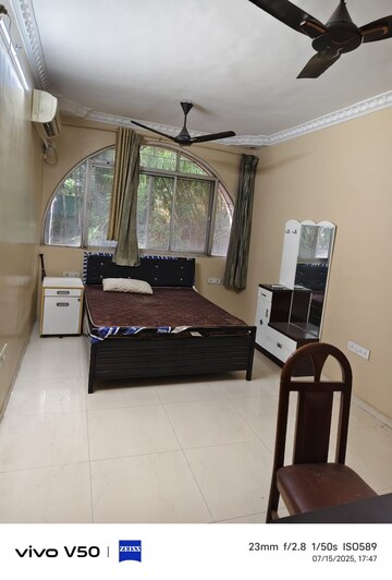 Room in 2 BHK Apartment at Koregaon Park – for Rent