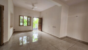 Room in 2 BHK Builder Floor at Indiranagar – for Rent