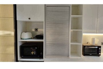 Bathroom in 5 BHK Apartment at Green Fields Colony – for Rent