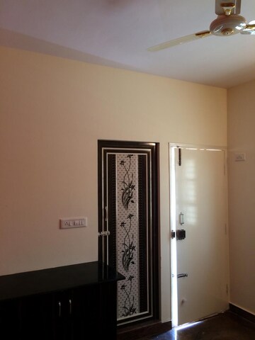 Room in 1 RK Builder Floor at Virupakshapura – for Rent