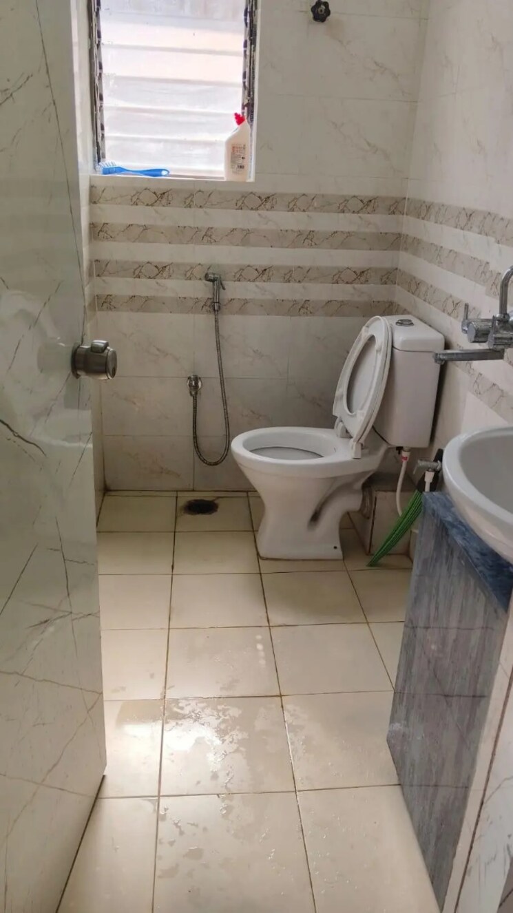 Bathroom, joka 3 Bedroom 948 Sq.Ft. Apartment In Joka Kolkata 9022288