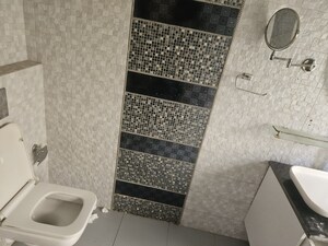 Furnished Amenities in 6 BHK Villa at Sector 39 – for Sale