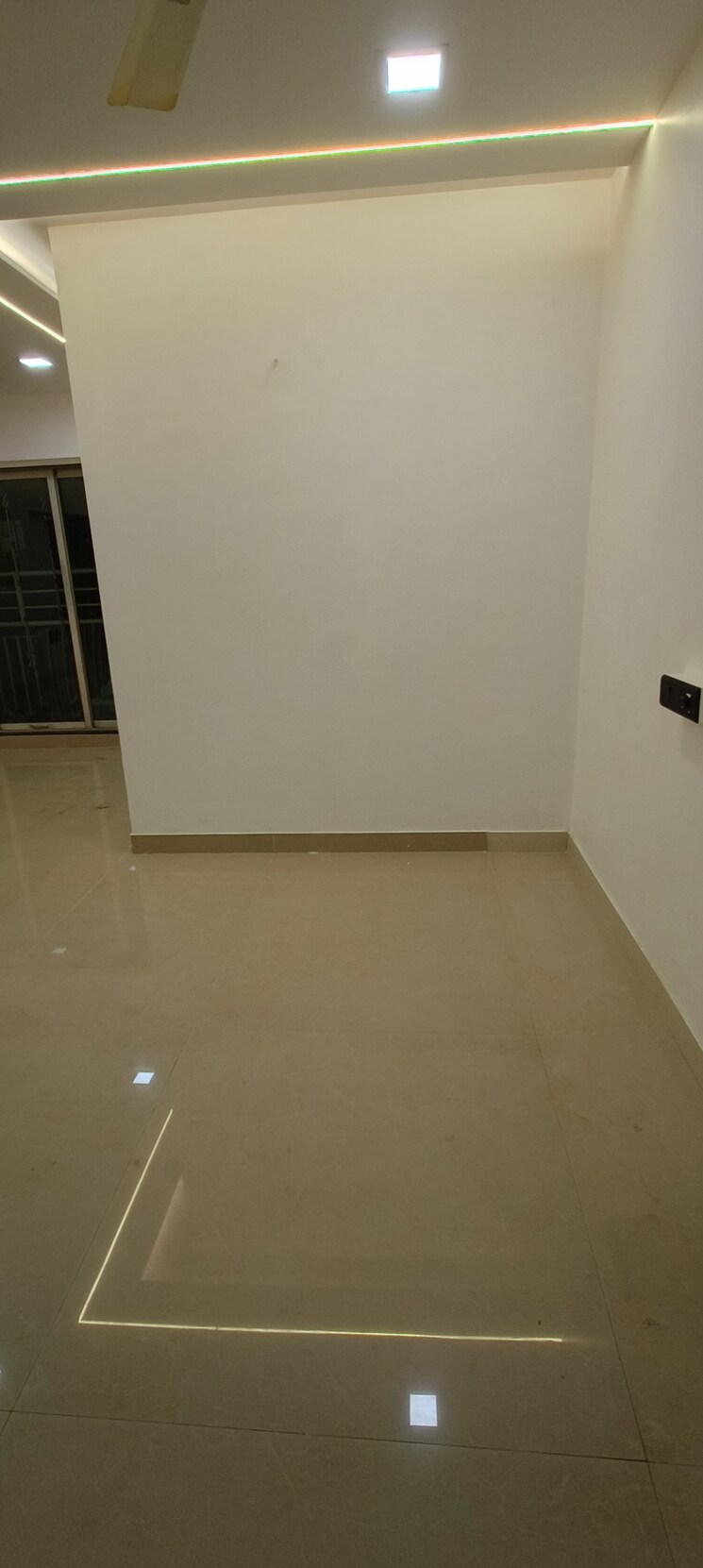 Room, borivali west 3 Bedroom 950 Sq.Ft. Apartment In Borivali West Mumbai 9022325