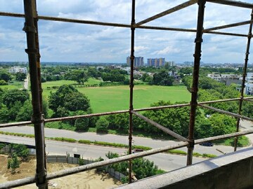 Plot Area in 3.5 BHK Apartment at Rishita Mulberry Heights, Sushant Golf City – for Sale