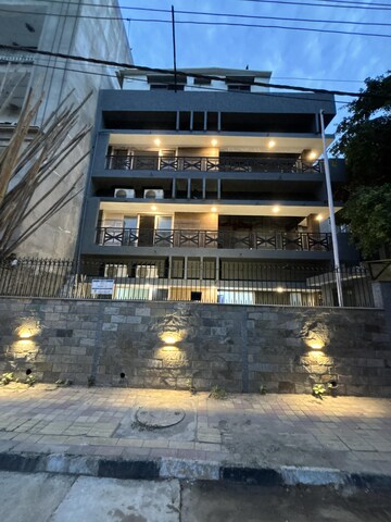 6+ BHK Independent House – Exterior View View at Safdarjung Enclave - for Rent