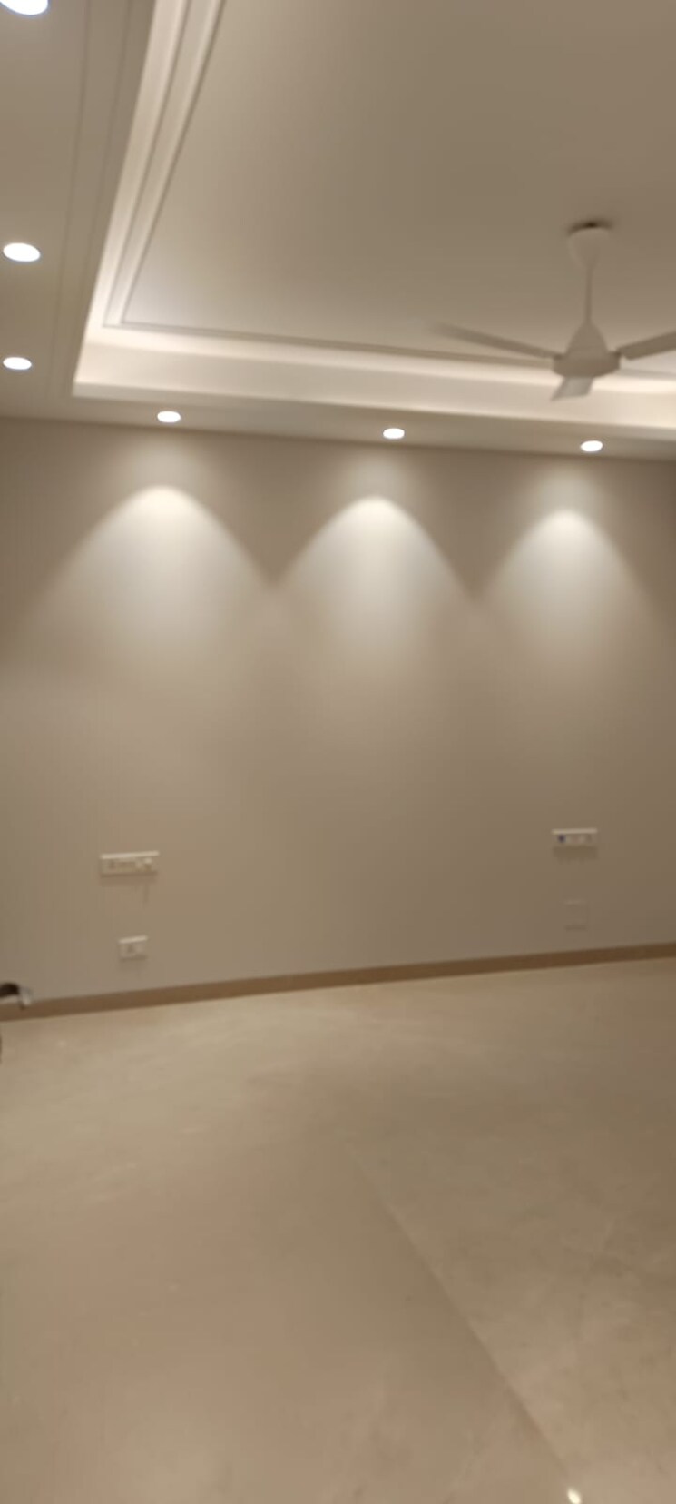 undefined, safdarjung enclave 3 Bedroom 200 Sq.Yd. Builder Floor In Safdarjung Enclave Delhi 9022337