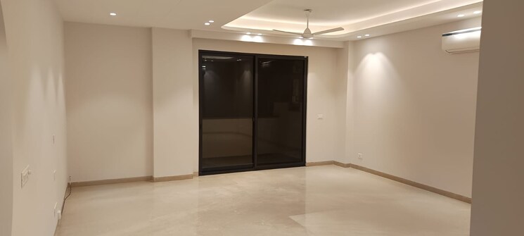 Room, safdarjung enclave 3 Bedroom 200 Sq.Yd. Builder Floor In Safdarjung Enclave Delhi 9022337