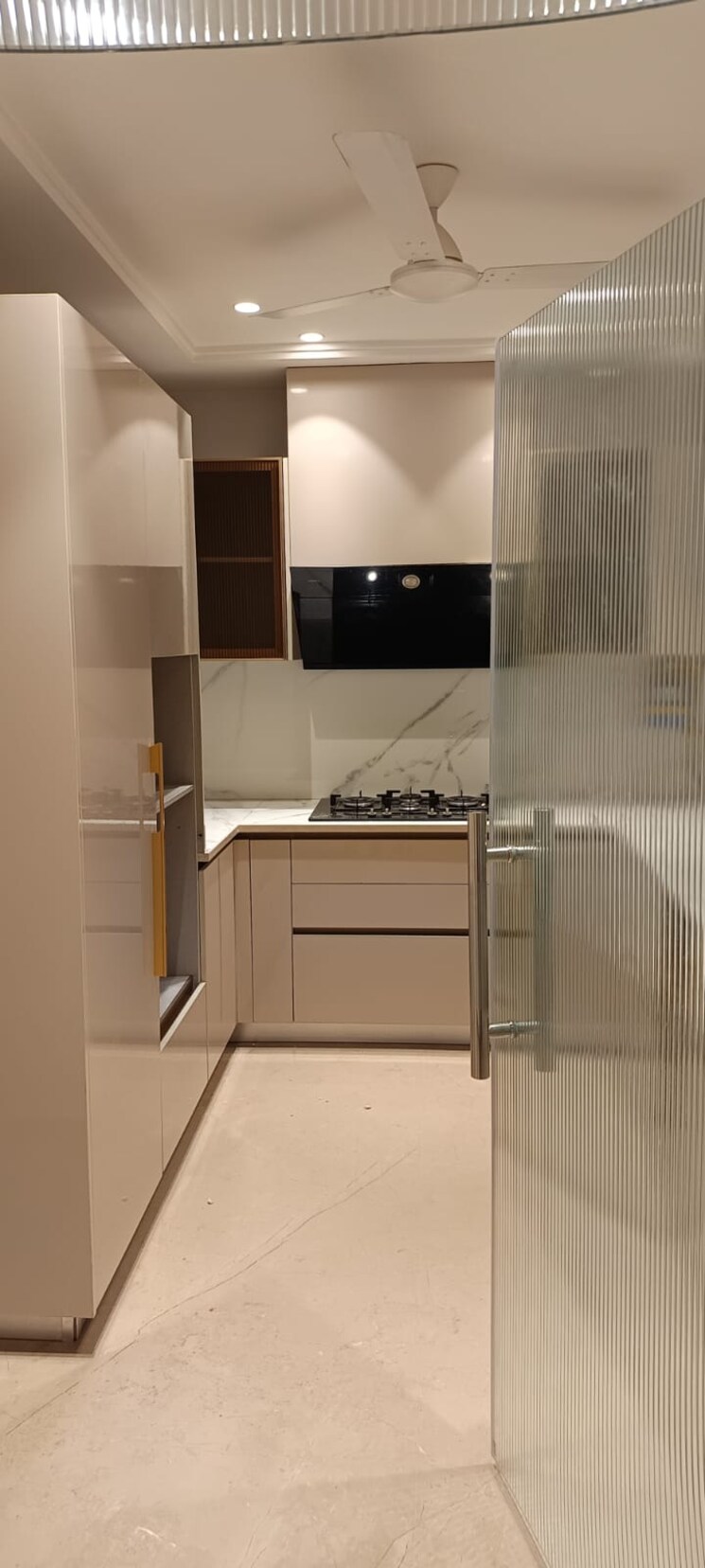 Kitchen, safdarjung enclave 3 Bedroom 200 Sq.Yd. Builder Floor In Safdarjung Enclave Delhi 9022337