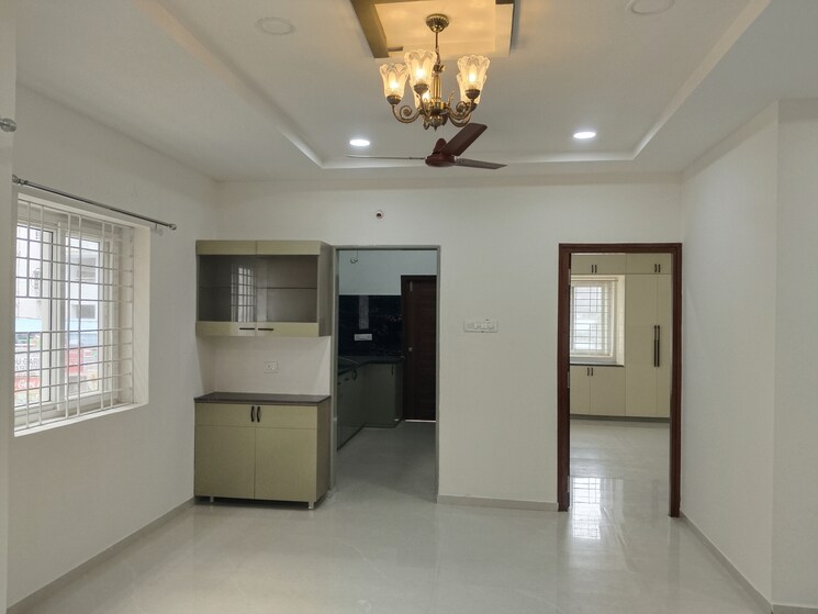 Room, sri-sai-ayyapa-sadan 3 Bedroom 1850 Sq.Ft. Apartment In Madhapur Hyderabad 9022357