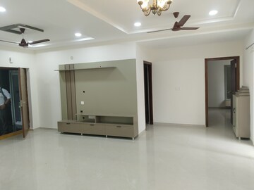 Room in 3 BHK Apartment at Sri Sai Ayyapa Sadan, Madhapur – for Rent