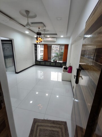 Living Room in 2 BHK Apartment at Vile Parle West – for Rent