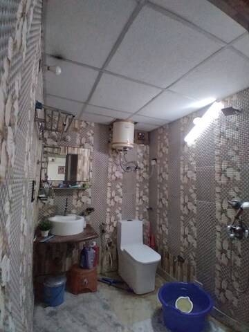 Bathroom in 1 BHK Builder Floor at Lajpat Nagar I – for Rent