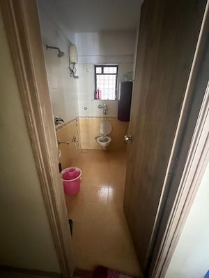 Building Lobby in 2 BHK Apartment at Laxmi Park CHS Vartak Nagar, Vartak Nagar – for Sale