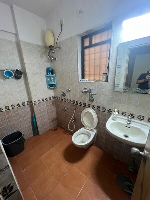 Team Area in 2 BHK Apartment at Laxmi Park CHS Vartak Nagar, Vartak Nagar – for Sale