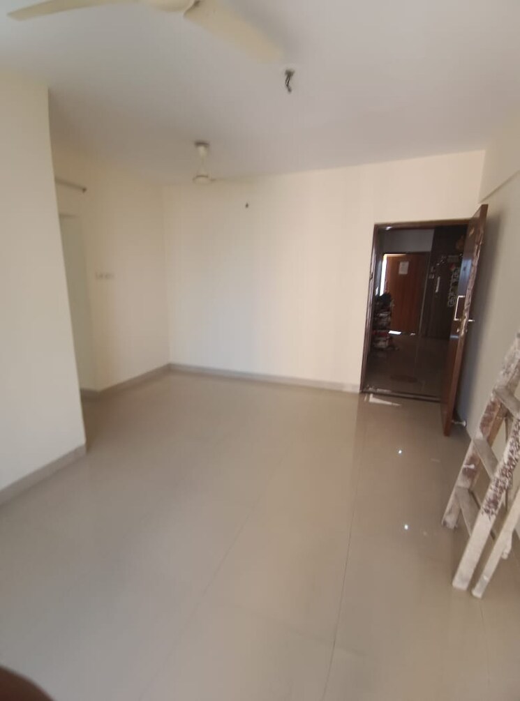 Room, siddhachal-phase-5-chs-ltd 2 Bedroom 750 Sq.Ft. Apartment In Vasant Vihar Thane 9022524