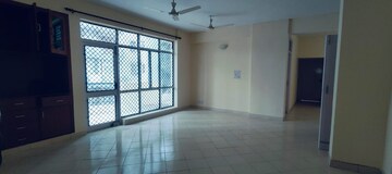Room in 2 BHK Apartment at Ansal Sushant Apartments, Sushant Lok I – for Rent