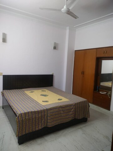 Bedroom in 3 BHK Builder Floor at Sushant Lok 2, Sector 57 – for Rent