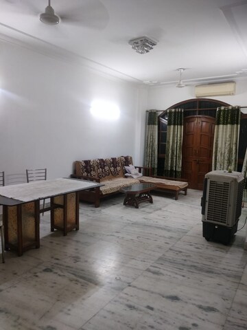Living Room in 3 BHK Builder Floor at Sushant Lok 2, Sector 57 – for Rent