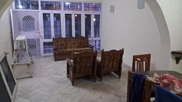 Living Room in 3 BHK Builder Floor at Ansal Sushant Lok I, Sector 43 – for Rent