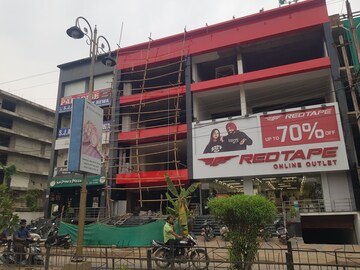  Showroom For Rent in Allahabad Road