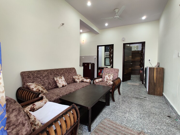 Living Room, gaur-city-2-14th-avenue 2 Bedroom 956 Sq.Ft. Apartment In Sector 16c Greater Noida Greater Noida 9022579