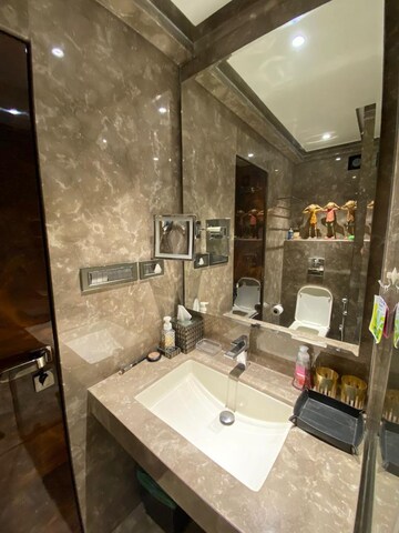 Team Area in 2.5 BHK Apartment at Oberoi Springs, Andheri West – for Rent