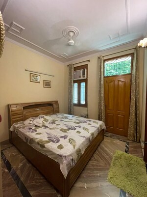 Bedroom in 4 BHK Villa at Sector 47 – for Sale