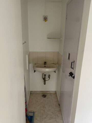 Master Bedroom in 1 BHK Apartment at Kothrud – for Rent