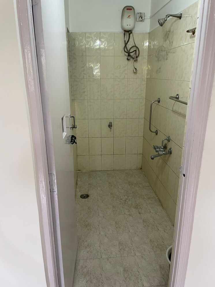 Bathroom, kothrud 1 Bedroom 600 Sq.Ft. Apartment In Kothrud Pune 9022637