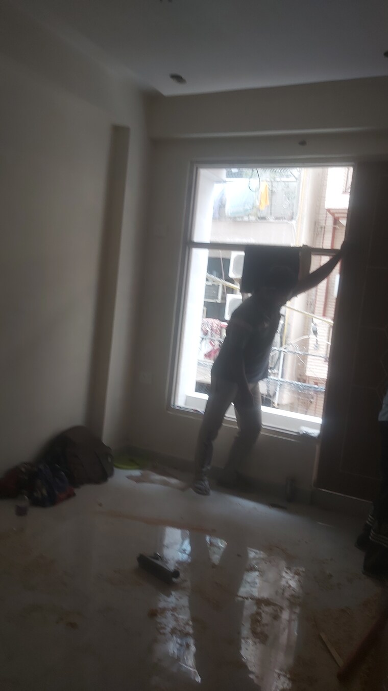  Parking, mayur vihar 3.5 Bedroom 950 Sq.Ft. Builder Floor In Mayur Vihar Delhi 9022656